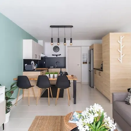 Au Fil De L'eau * Canape Lit Confortable * Clim Reversible * Cosy * Elegant Apartament La Grande-Motte