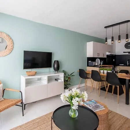 Au Fil De L'eau * Canape Lit Confortable * Clim Reversible * Cosy * Elegant Apartament *