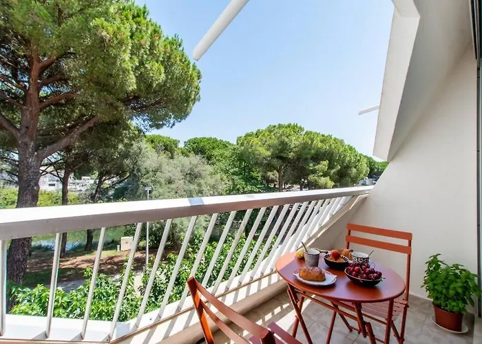 Au Fil De L'eau * Canape Lit Confortable * Clim Reversible * Cosy * Elegant La Grande-Motte